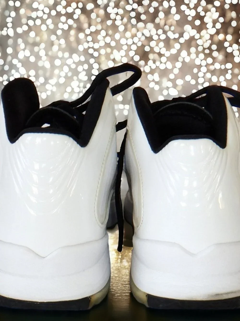 Jordan Fly Wire White Black Basketball Shoes Men's Size 10.5